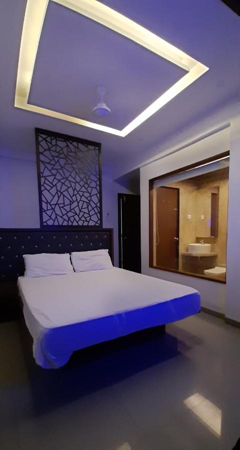 Dukes Plaza Hotel Кальян Екстер'єр фото